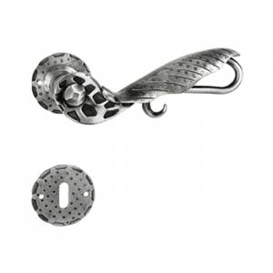 Kvaka KORINA kovana sa rozetom, srebro, sobni ključ ili cilindar